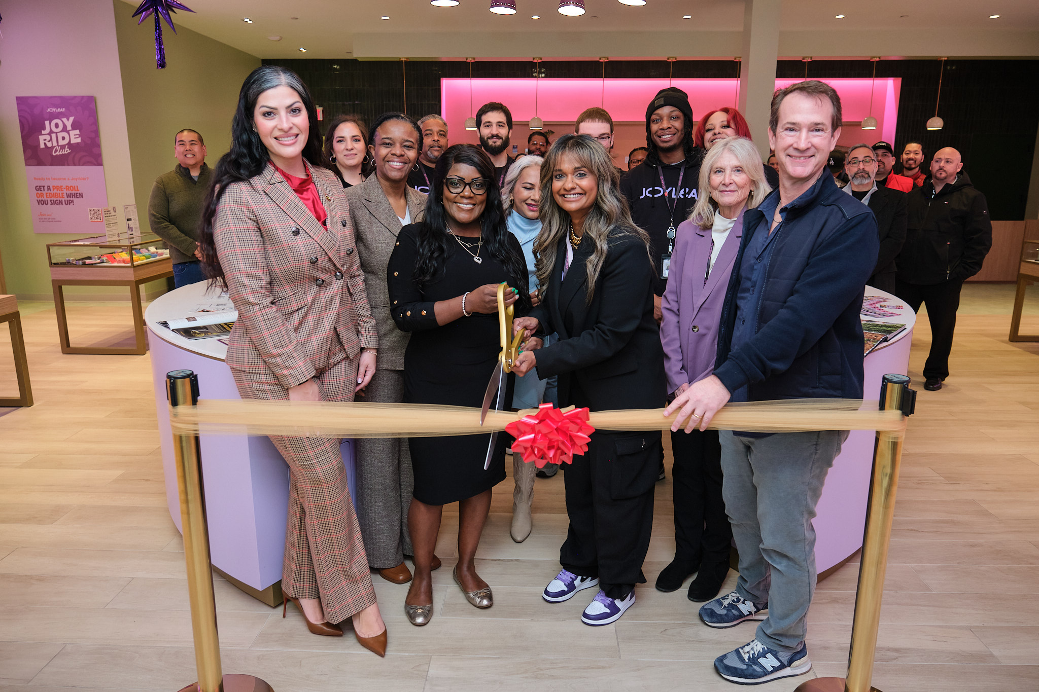 JOYLeAF ribbon cutting store opening with Dharsh Casinathen and colleagues